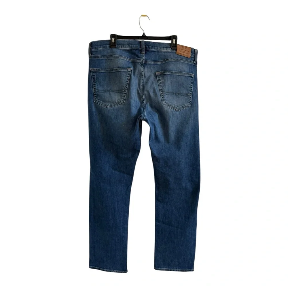 Lucky Brand Men’s Athletic Slim Straight Leg Jeans Size 38W x 32L Relaxed Fit